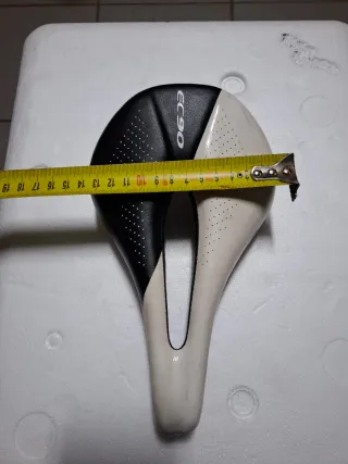 Selim Bicicleta EC90