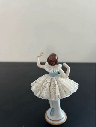 Coppia antiche statuine porcellana Volkstedt 1762.