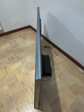 TV Panasonic 4K 50 Negra y Plateada