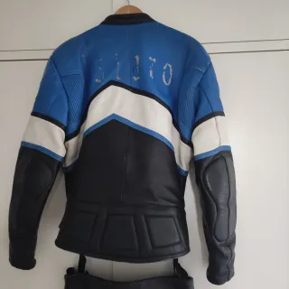 Traje de moto cuero azul y negro