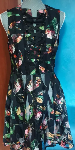Vestido estampado floral pin-up