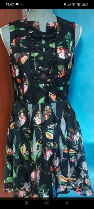 Vestido estampado floral pin-up