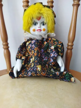 Muñeco payaso de porcelana