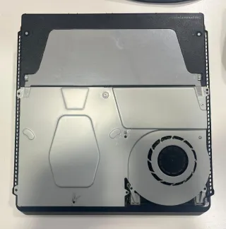 PS4 Slim 500GB + 2 Mandos