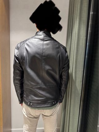 Chaqueta de piel Mango Talla M.