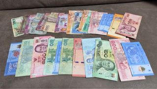 Lotes de Billetes Extranjeros y Dólares