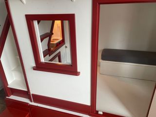 Casita infantil con dos camas