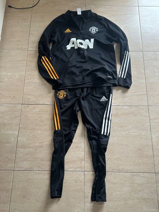 Conjunto Adidas Manchester United Negro y Dorado