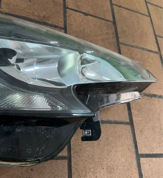 Faro Delantero Derecho Opel Corsa E