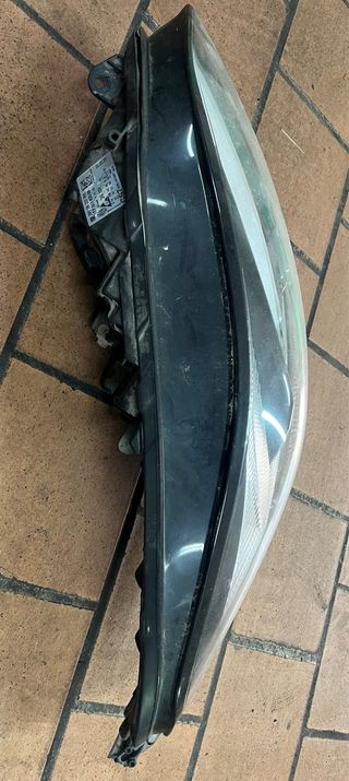 Faro Delantero Derecho Opel Corsa E