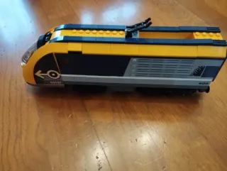 Lego City 60197 Tren de Pasajeros