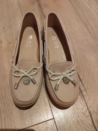 Zapatos Geox Beige Talla 35