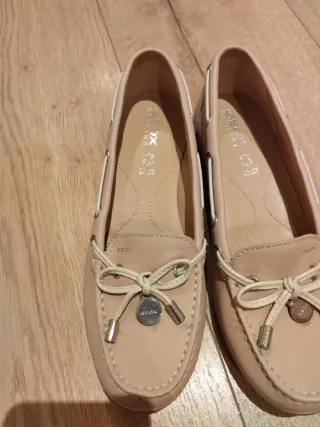 Zapatos Geox Beige Talla 35