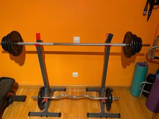 Juego de pesas: discos, barras, banco