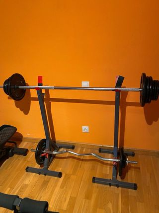 Juego de pesas: discos, barras, banco