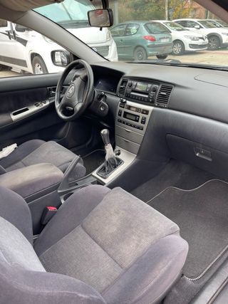 Toyota Corolla 2003
