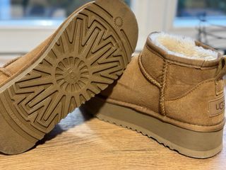 Botas UGG Beige/Marrón Talla [Talla]