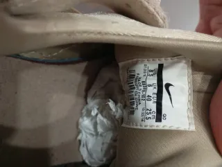 Sapatilhas Nike Huarache Bege/Dourado