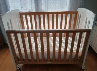 Cuna madera + colchón bebé
