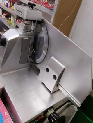 Attrezzature per salumeria