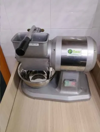 Attrezzature per salumeria