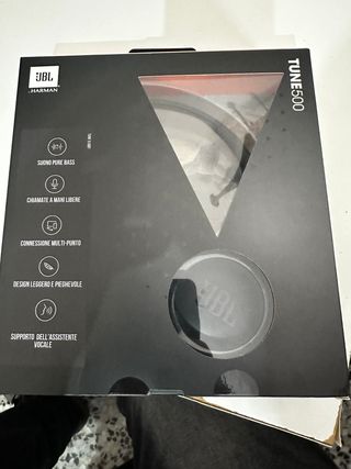 Auriculares JBL Tune 500 Negros Nuevos