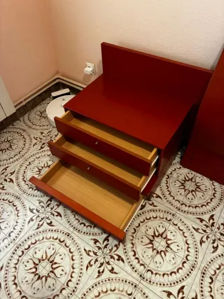 Cabezal y 2 mesitas de noche madera