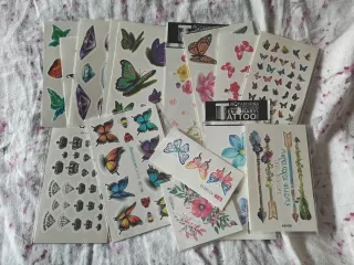 Set 150 temporary tattoos su vari foglietti