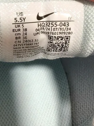 Nike Vomero 5 Talla 38 Gris Plata