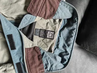 Chaqueta impermeable Nike ACG Talla M Gris