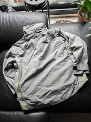 Chaqueta impermeable Nike ACG Talla M Gris