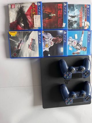Consola PS4 con 2 mandos y 5 juegos