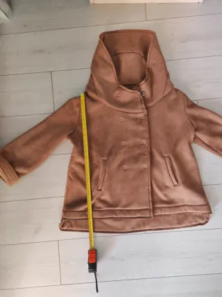 Giacca  tipo montone marrone con bottoni