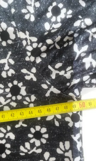 Camiseta floral manga larga