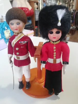 2 Muñecos Antiguos 15cm