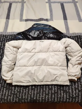 Plumífero de chica blanco y negro talla S