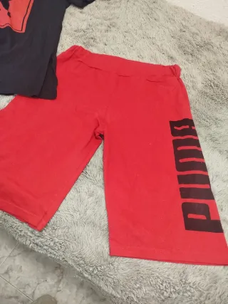 Conjunto Puma Camiseta Negra y Short Rojo