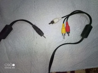 Cable conexión video antiguo consola 2,5 a x 3 RCA