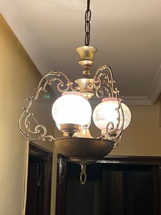 Lámpara de araña retro dorada