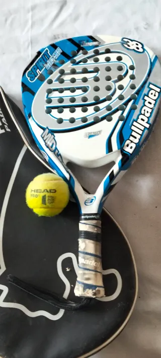 Pala de pádel Bullpadel Spirit 38
