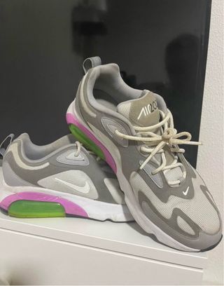 Tênis Nike Air 200