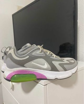 Tênis Nike Air 200