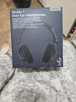 Cascos Over Ear Studio 1 Majority