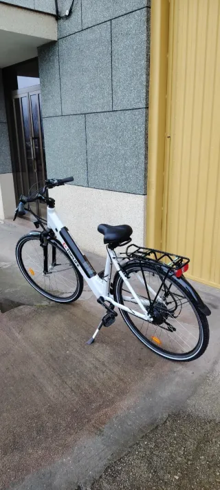 Bicicleta Eléctrica TOPLIFE Blanca
