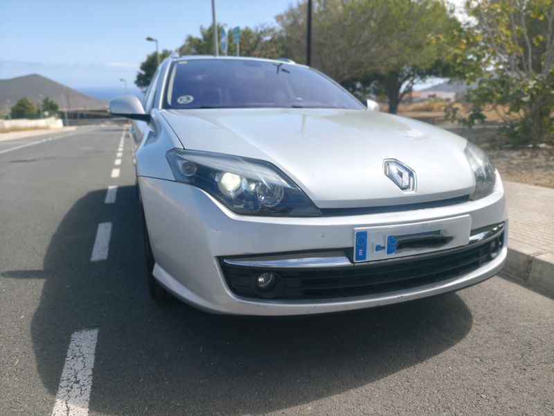 Renault Laguna 3 2009 - foto 1