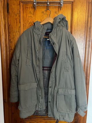 Chaqueta de cuadros con capucha