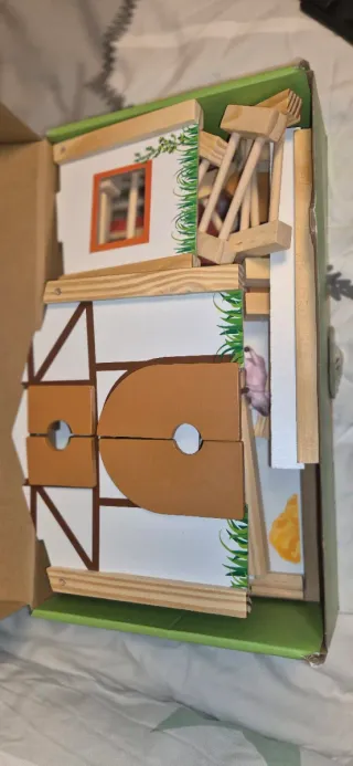 Granja de madera Playtive