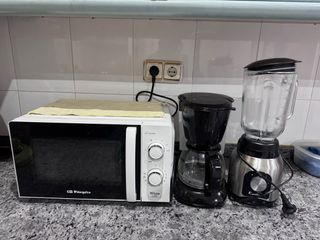 Cafetera, Microondas y Licuadora
