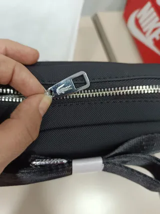 Bolso bandolera negro Lacoste