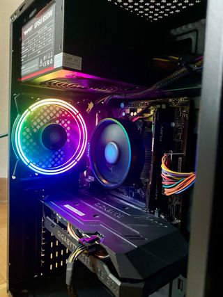 PC Gaming Ryzen 5 GTX 1650 Super 8GB RAM SSD